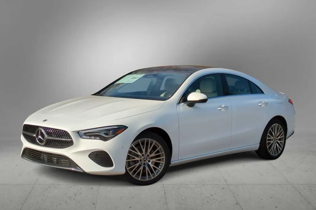 2025 Mercedes Benz CLA 250 4MATIC photo 1