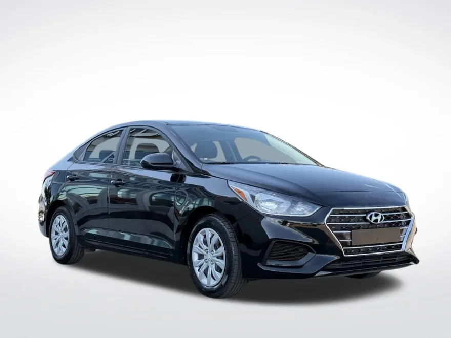 2022 Hyundai Accent SE photo 1