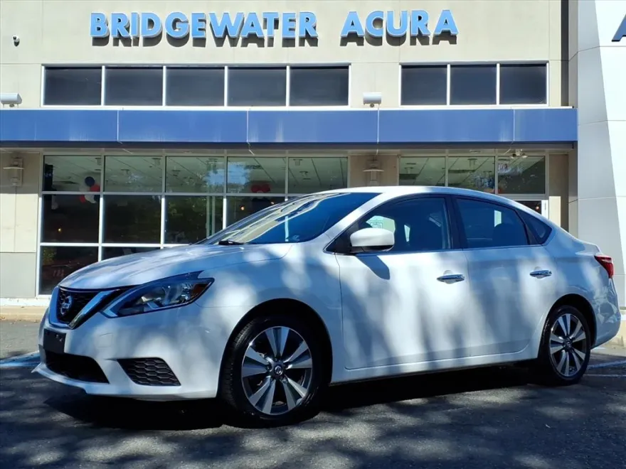 2019 Nissan Sentra SV photo 1