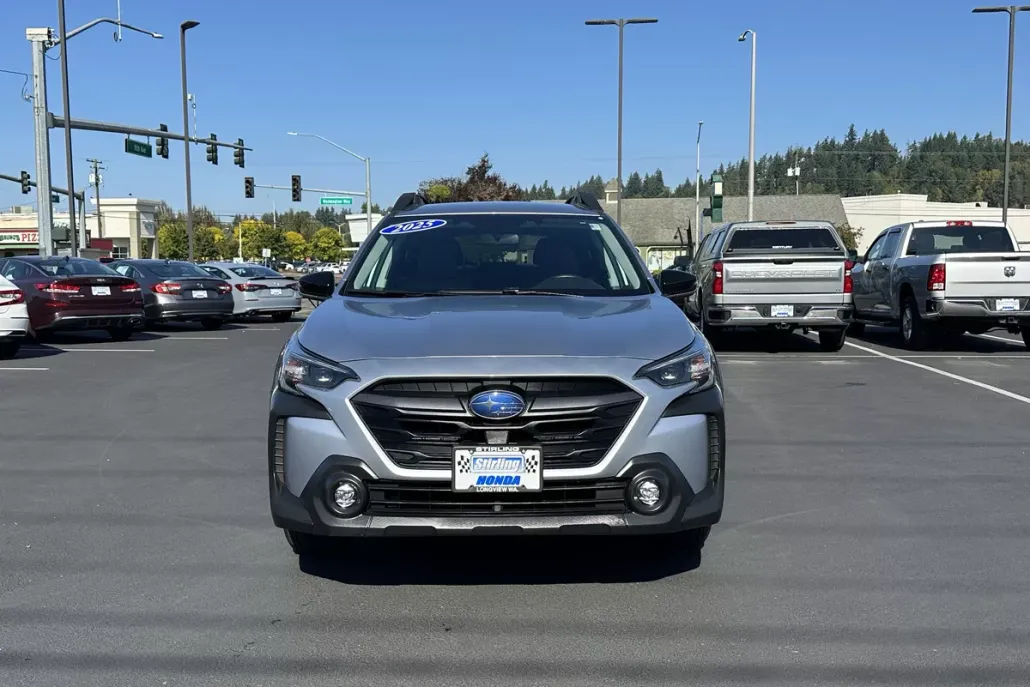 2025 Subaru Outback Premium photo 1