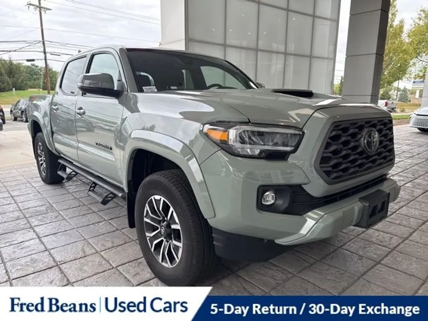 2022 Toyota Tacoma TRD Sport V6 photo 1