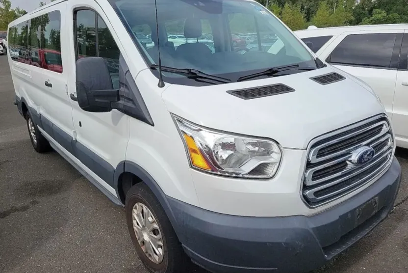 2015 Ford Transit XLT Van photo 1