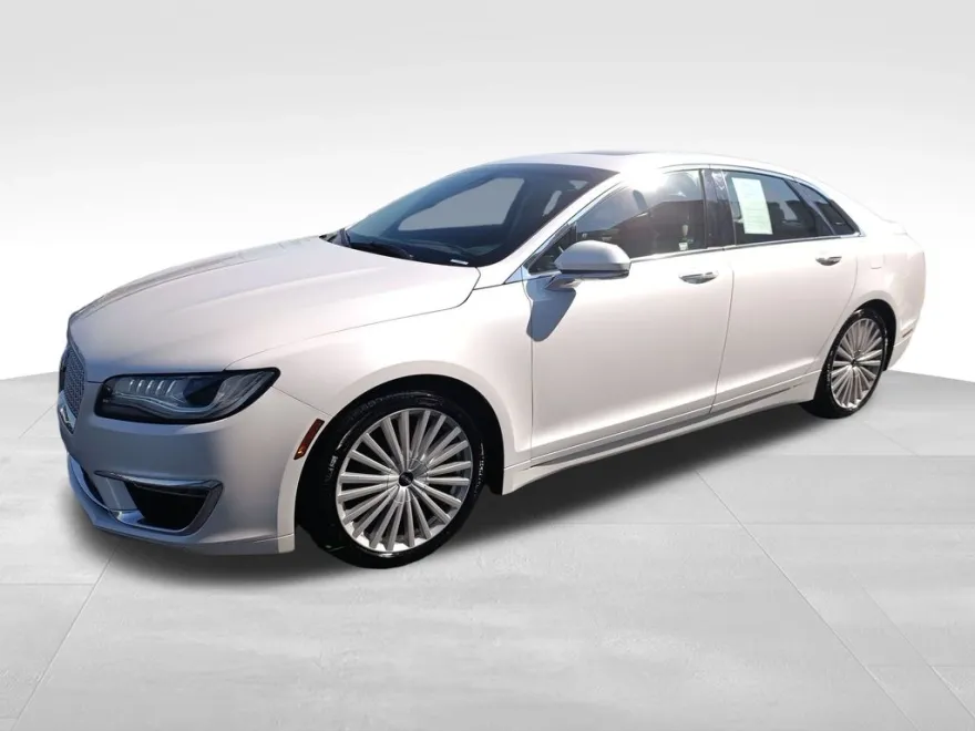 2017 Lincoln MKZ Reserve photo 1