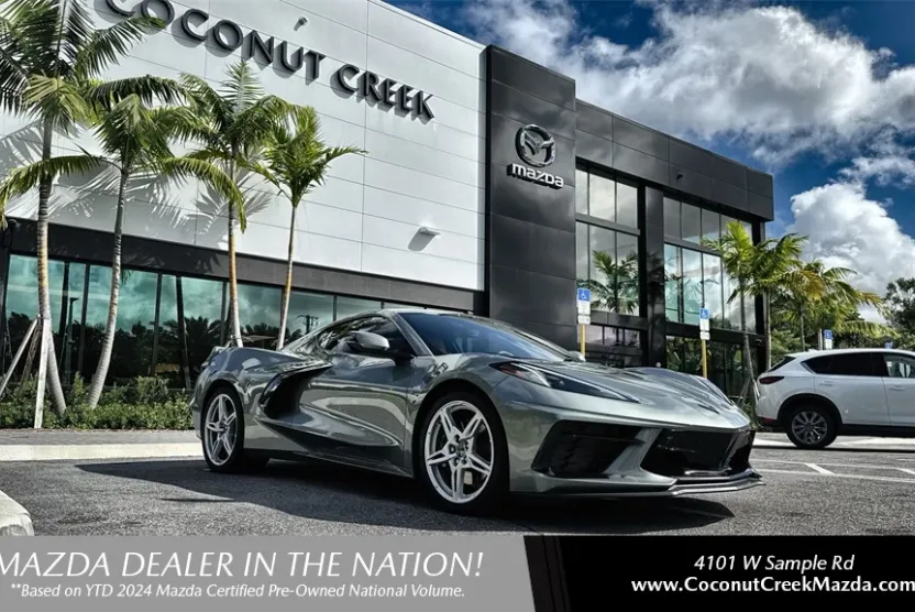 2023 Chevrolet Corvette Stingray 2LT photo 1