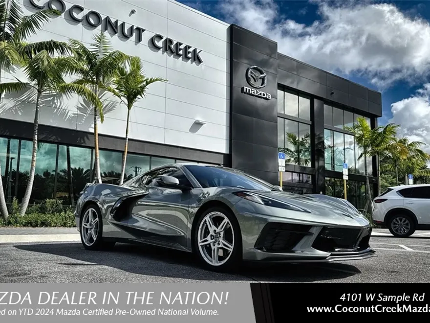 2023 Chevrolet Corvette Stingray 2LT photo 1