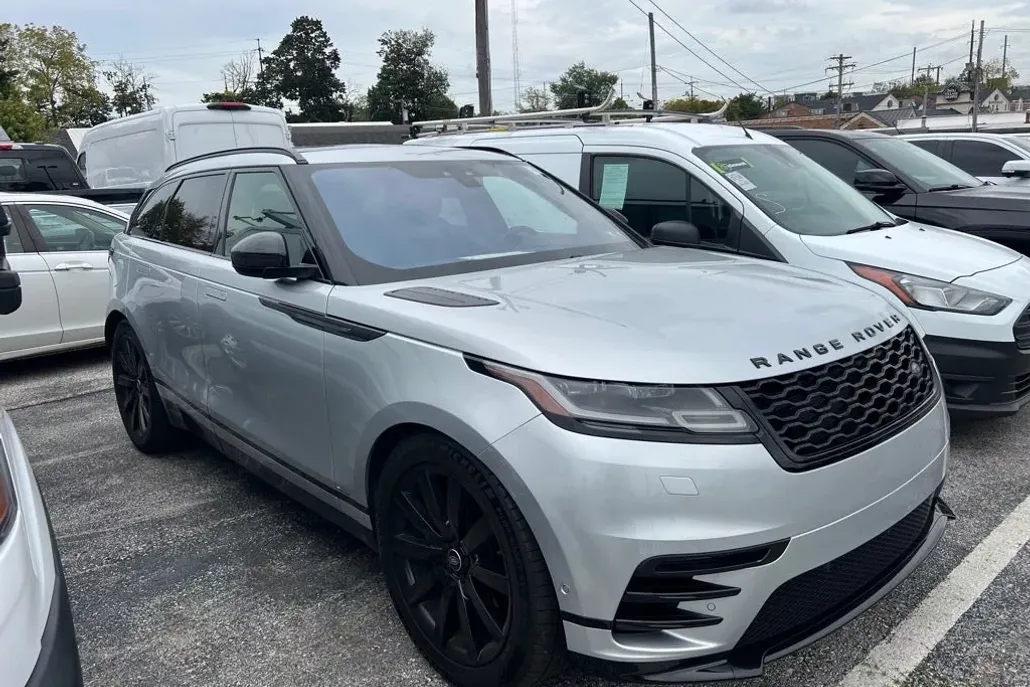 2019 Land Rover Range Rover Velar SE photo 1