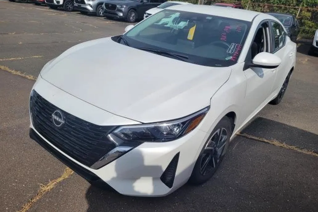 2024 Nissan Sentra SV photo 1