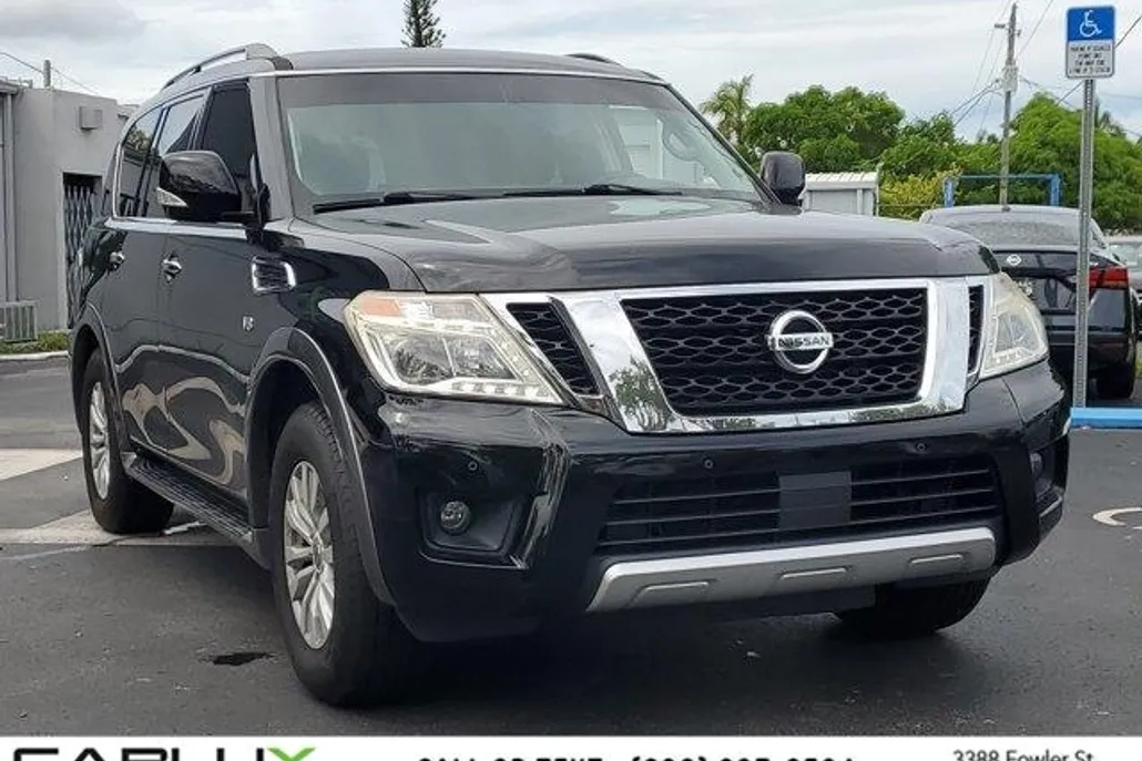 2017 Nissan Armada SV photo 1