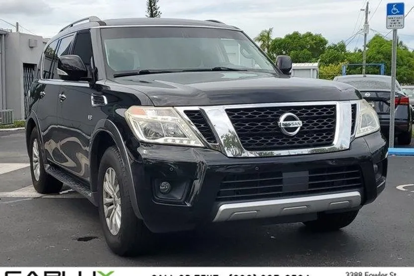 2017 Nissan Armada SV photo 1