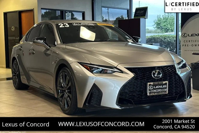2023 Lexus IS 350 F SPORT photo 1