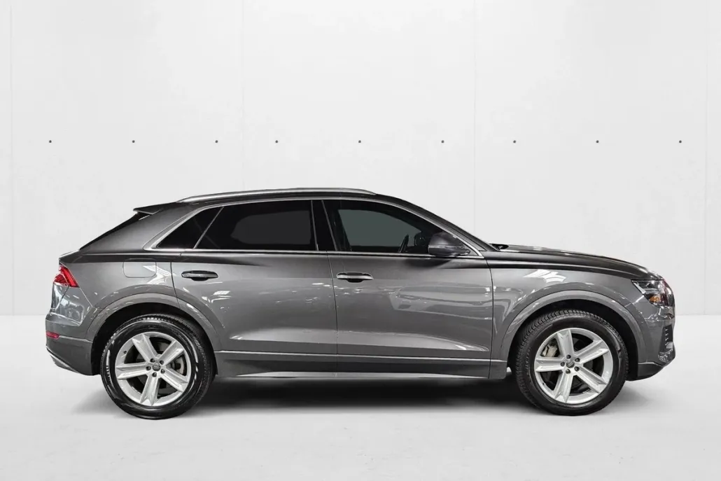 2019 Audi Q8 Premium photo 1