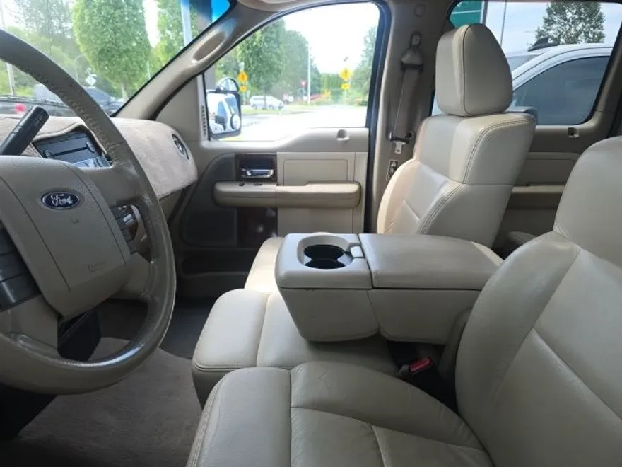 2004 Ford F-150 Lariat photo 1