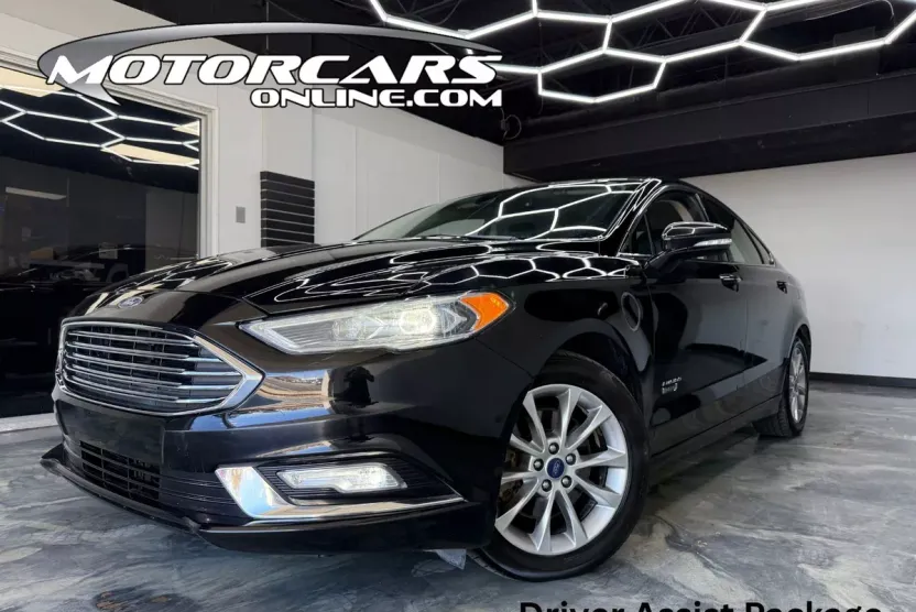 2017 Ford Fusion Energi SE photo 1