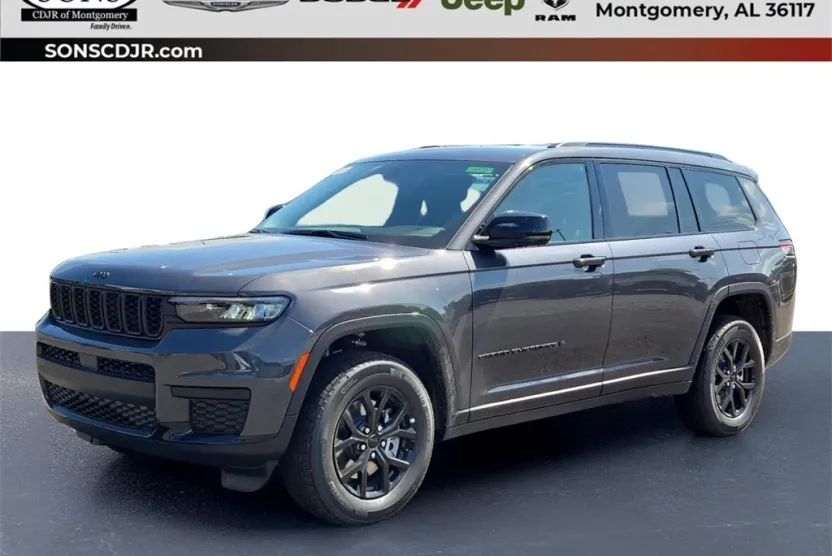 2025 Jeep Grand Cherokee Altitude photo 1