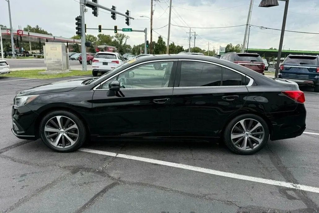 2019 Subaru Legacy 2.5i Limited photo 1
