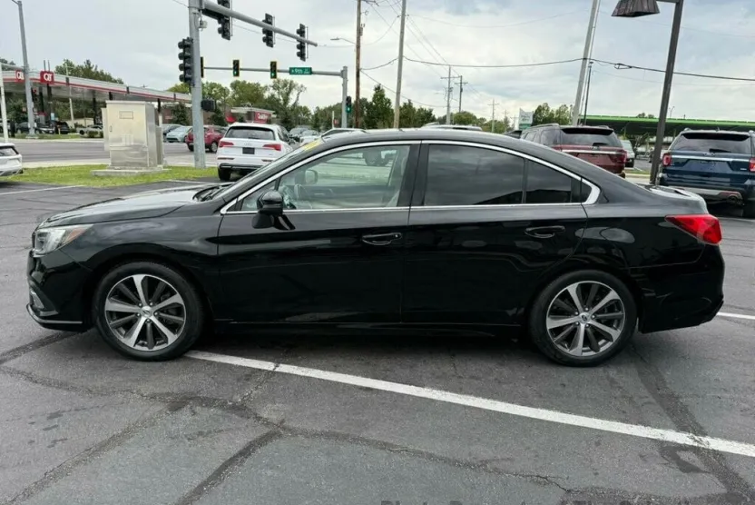 2019 Subaru Legacy 2.5i Limited photo 1