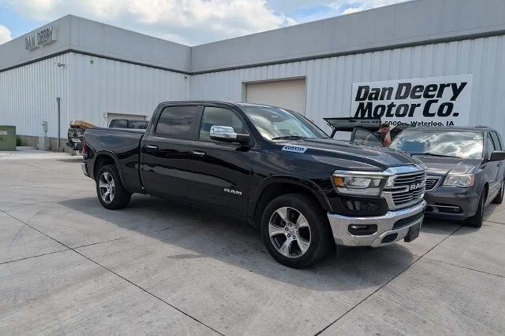 2022 Ram 1500 Laramie photo 1