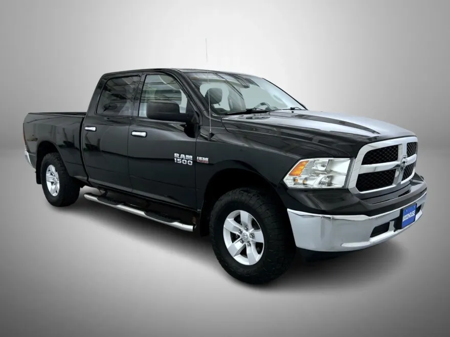 2017 Ram 1500 SLT photo 1