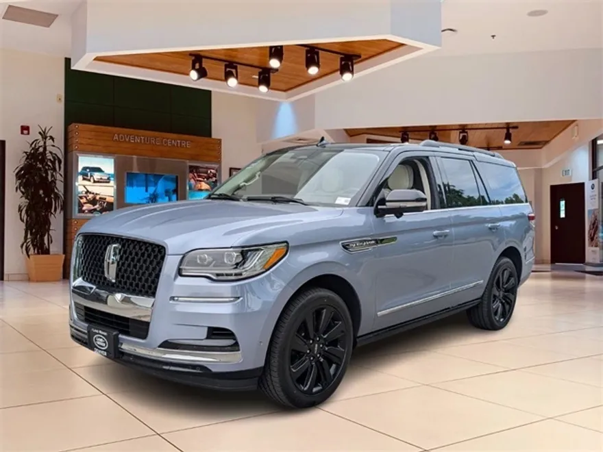 2024 Lincoln Navigator Black Label photo 1