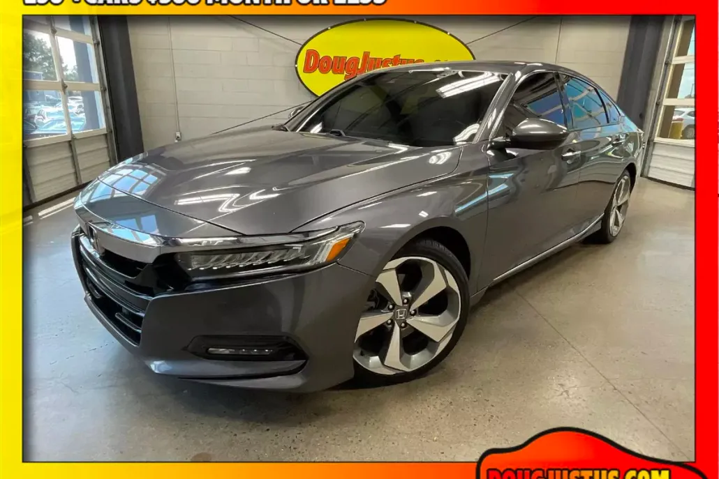 2019 Honda Accord Touring 2.0T photo 1