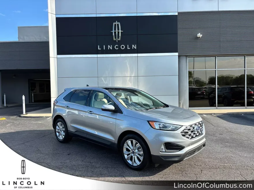 2020 Ford Edge Titanium photo 1