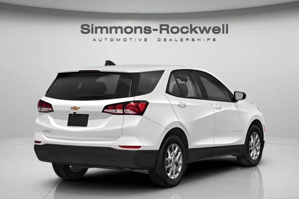 2024 Chevrolet Equinox LT photo 1