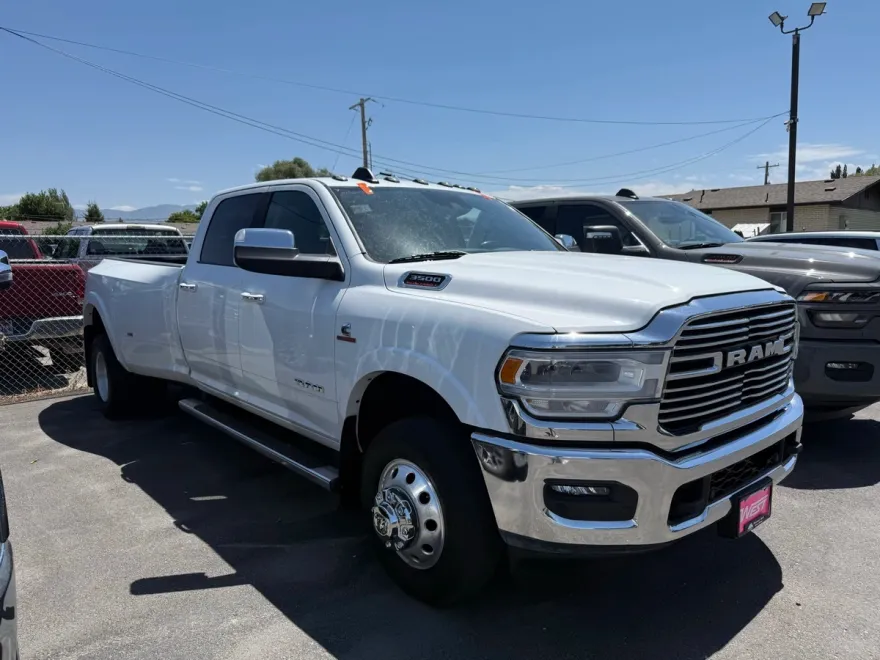 2022 Ram 3500 Laramie photo 1