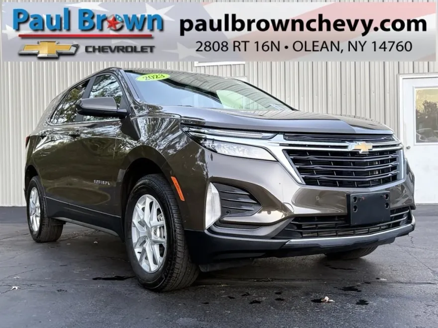 2023 Chevrolet Equinox LT photo 1