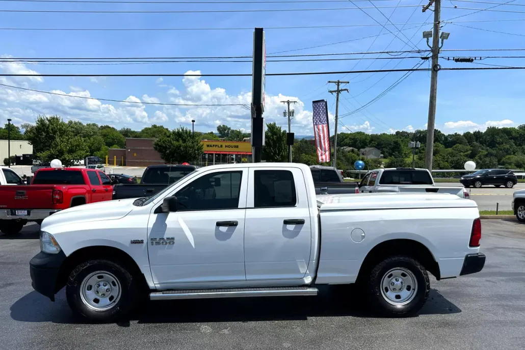 2017 Ram 1500 Tradesman photo 1