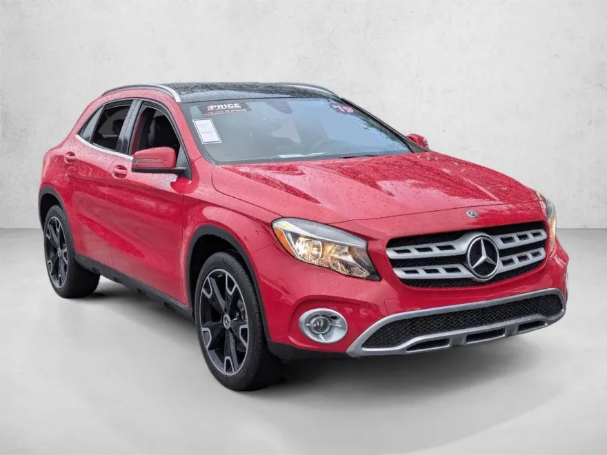 2019 Mercedes Benz GLA photo 1