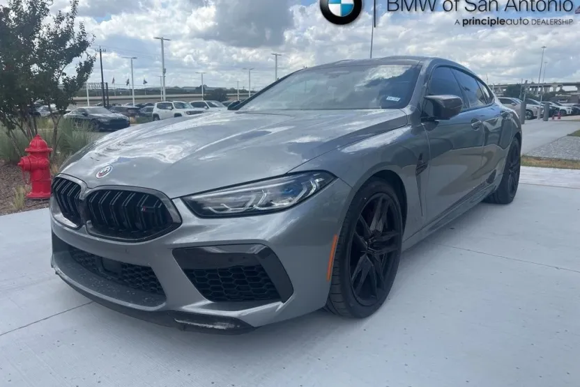 2023 Bmw M8 Competition photo 1