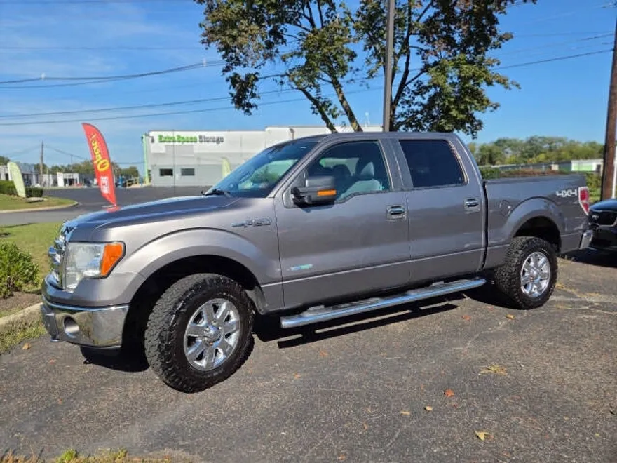 2013 Ford F-150 XLT photo 1