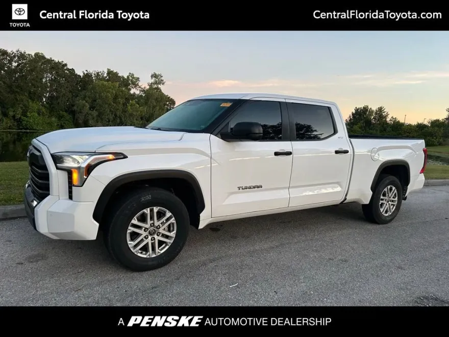 2024 Toyota Tundra SR5 photo 1