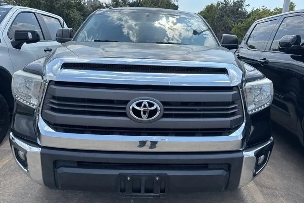 2014 Toyota Tundra SR5 photo 1