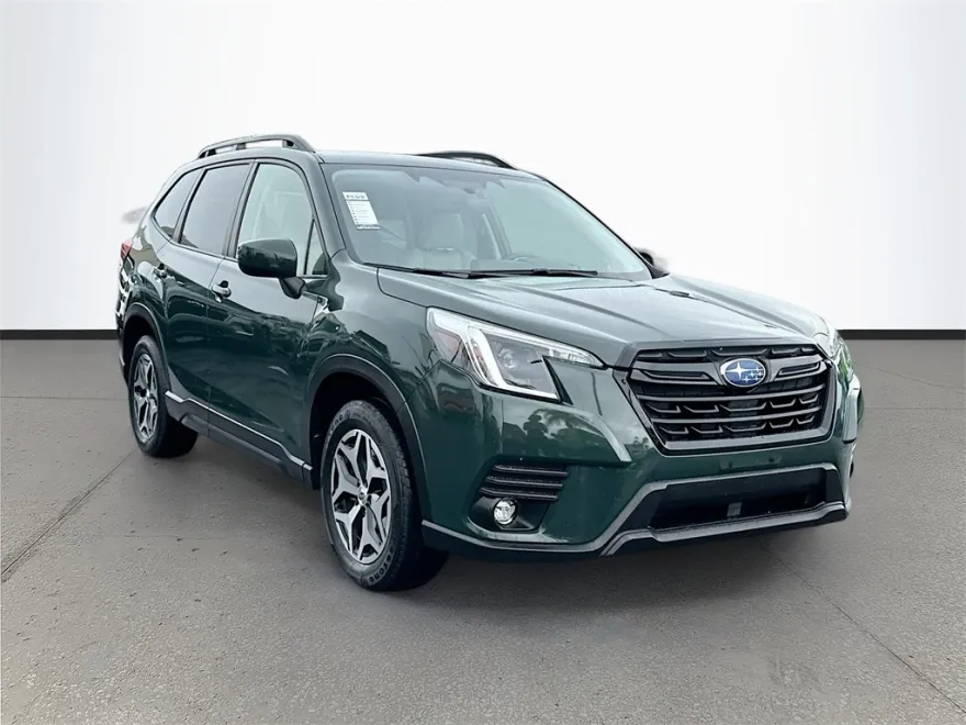 2024 Subaru Forester Premium Base photo 1
