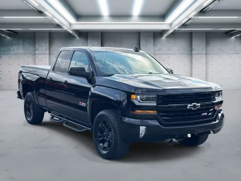 2018 Chevrolet Silverado 1500 LT photo 4