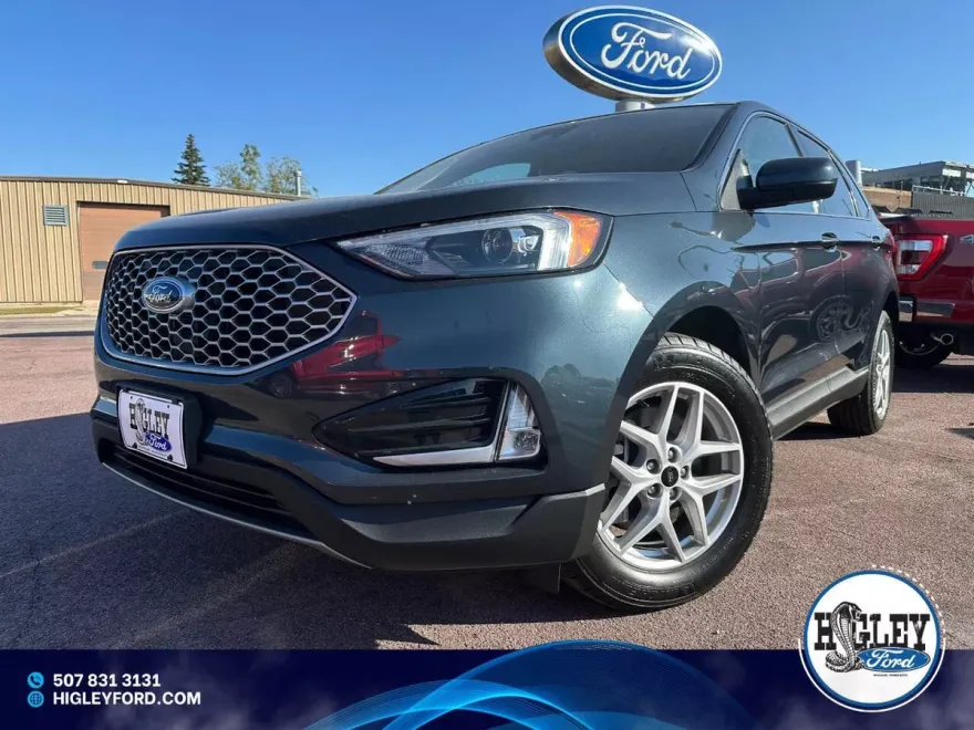 2023 Ford Edge SEL photo 1