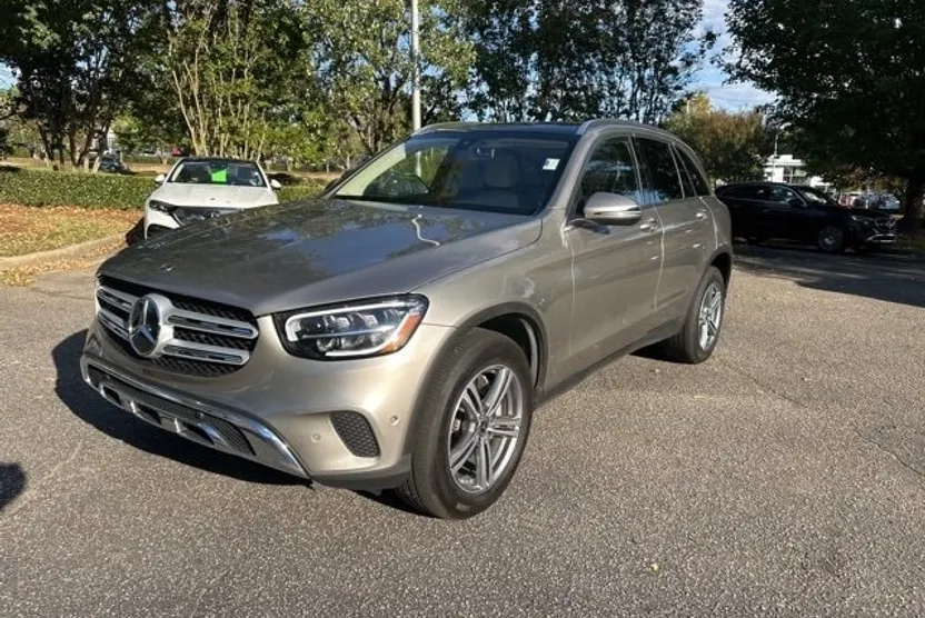 2021 Mercedes Benz GLC 300 photo 1