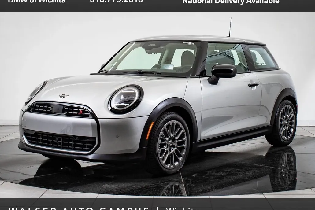 2025 Mini Cooper Hardtop S photo 1