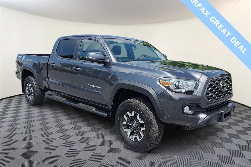 2022 Toyota Tacoma TRD V6 photo 1