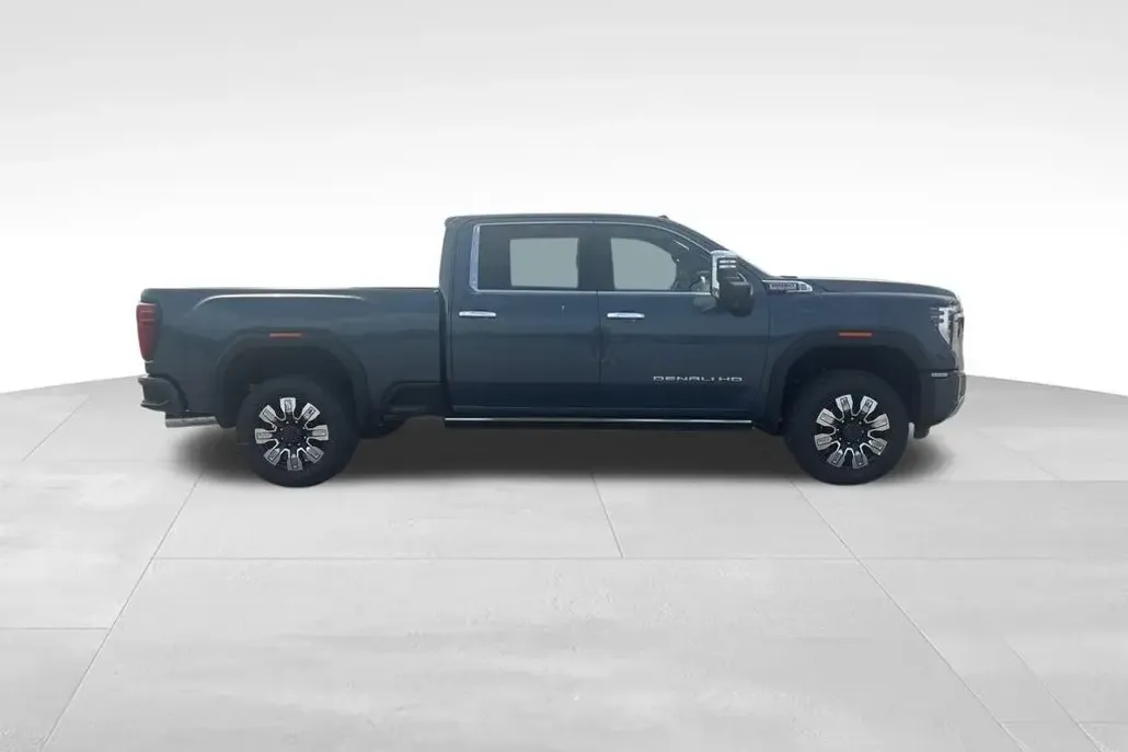 2025 Gmc Sierra HD Denali photo 1