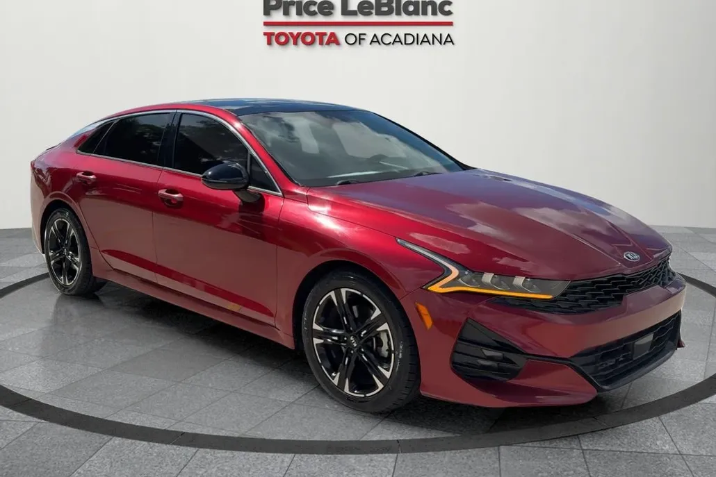 2021 Kia K5 GT-Line photo 1
