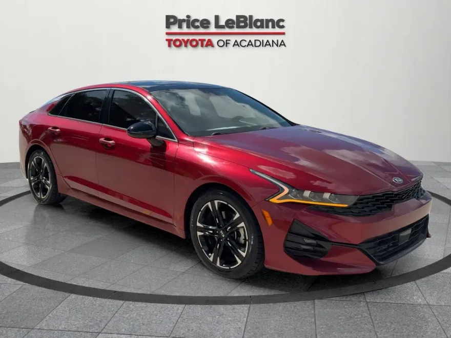2021 Kia K5 GT-Line photo 1