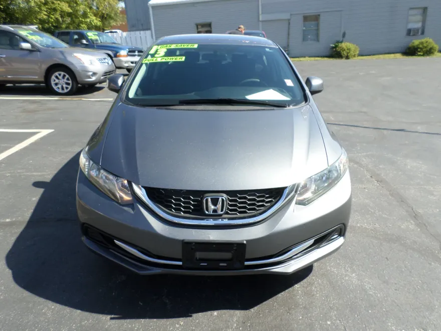 2013 Honda Civic LX photo 1