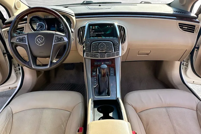 2012 Buick LaCrosse Touring photo 1