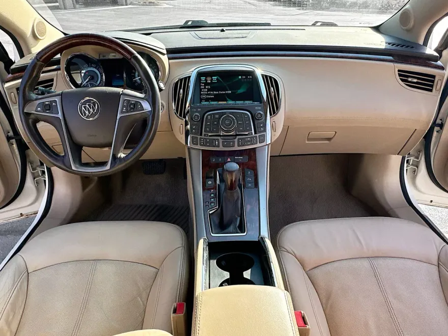 2012 Buick LaCrosse Touring photo 1