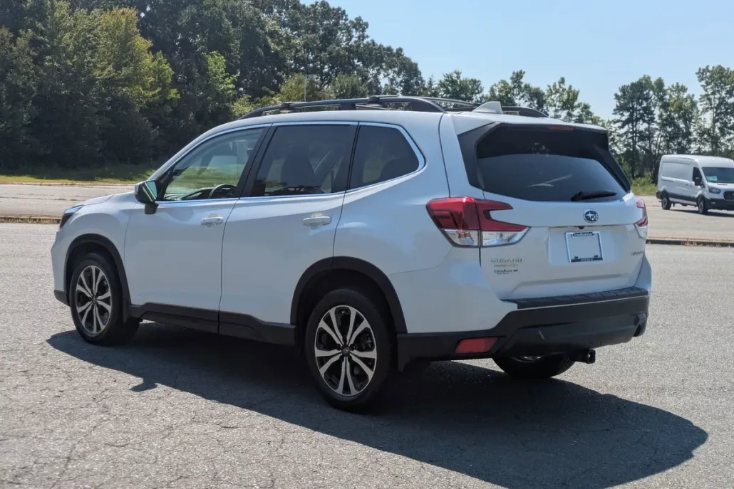 2021 Subaru Forester Limited photo 1