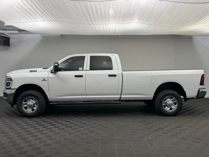 2025 Ram 3500 Tradesman photo 1