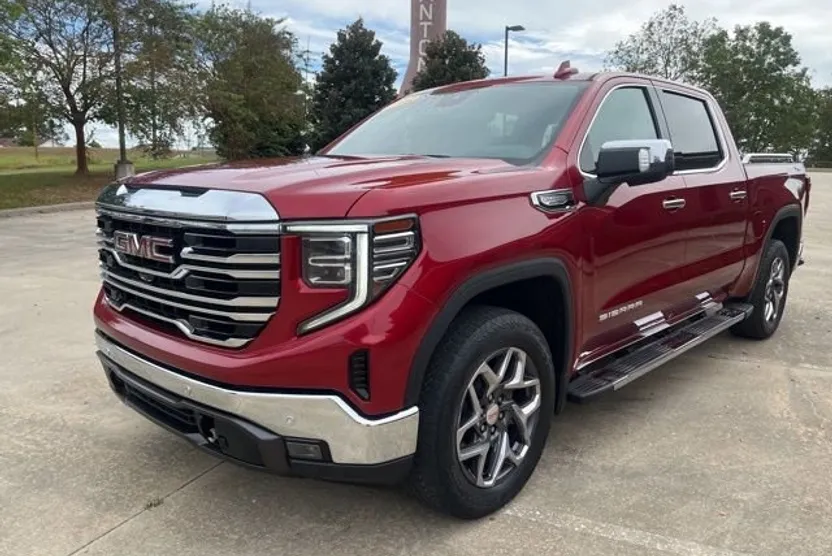 2022 Gmc Sierra 1500 SLT photo 1