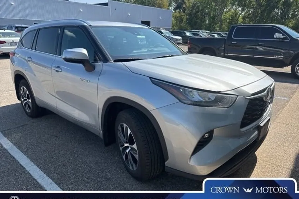 2020 Toyota Highlander Hybrid XLE photo 1